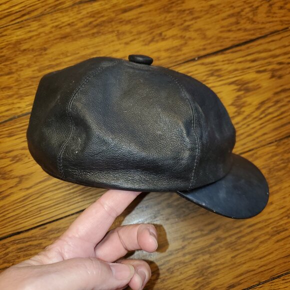 Women's Newport News Black Leather Beret type Hat, one size, Good Condition - Picture 2 of 7
